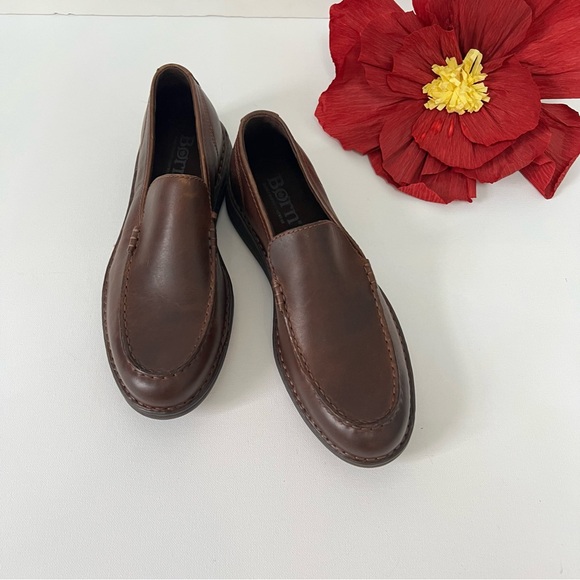 Born Women’s Brown Leather Loafers - New Without Box - Size 8 - Reemoly
